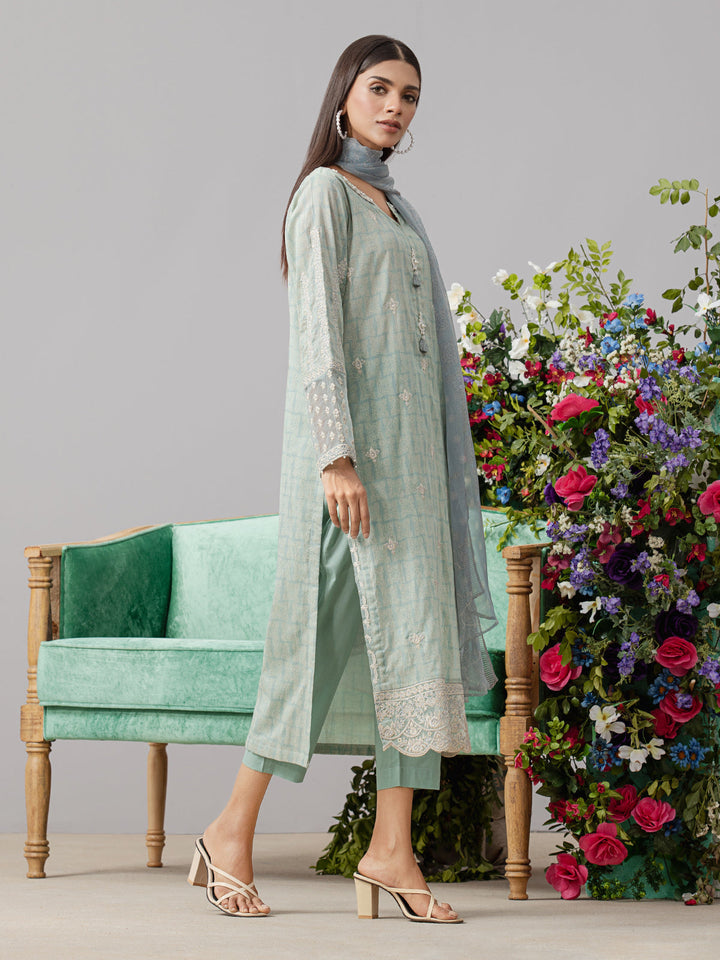 EWU22V1-26502 Unstitched Mist Blue Embroidered Lawn 3 Piece