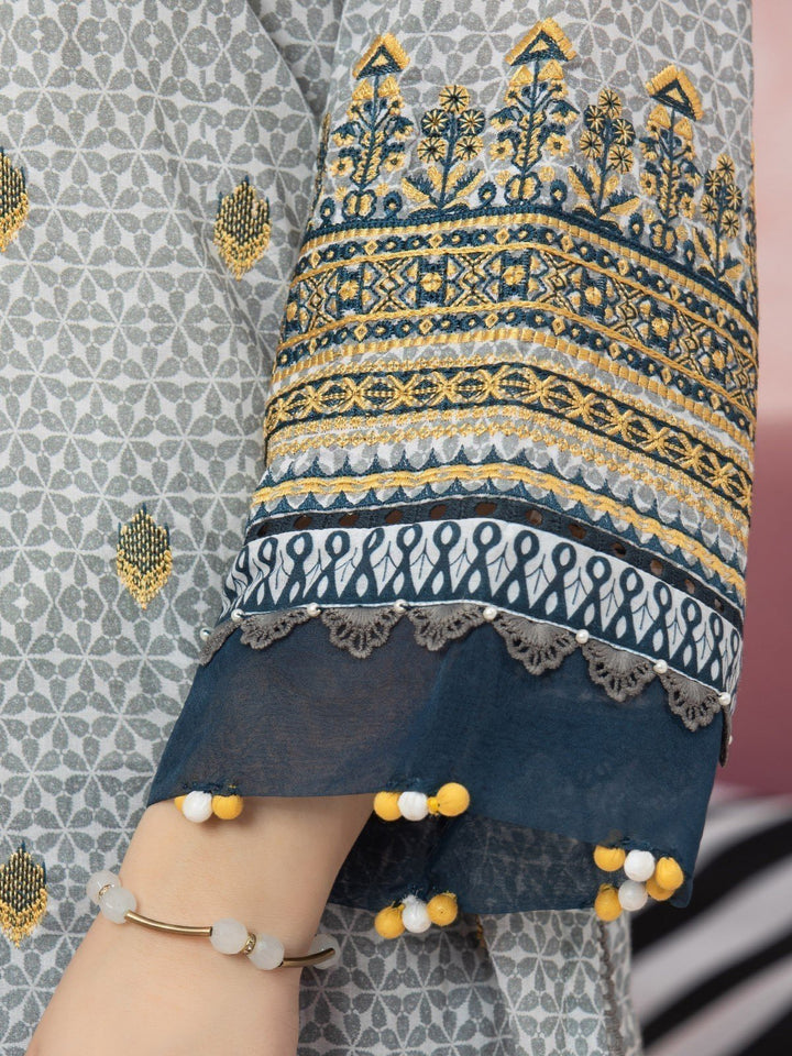 EWU22V1-26543 Unstitched Grey Embroidered Lawn 3 Piece