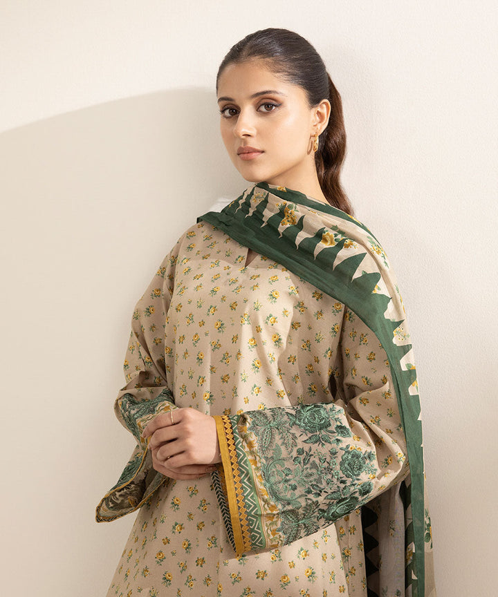 3 Piece - Embroidered Lawn Suit