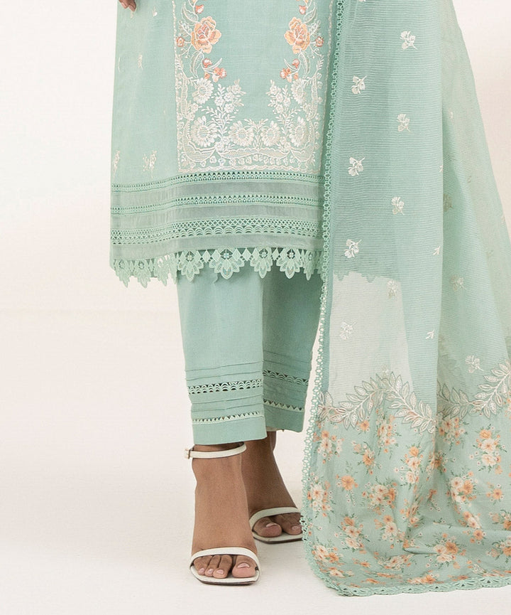 3 Piece - Embroidered Lawn Suit