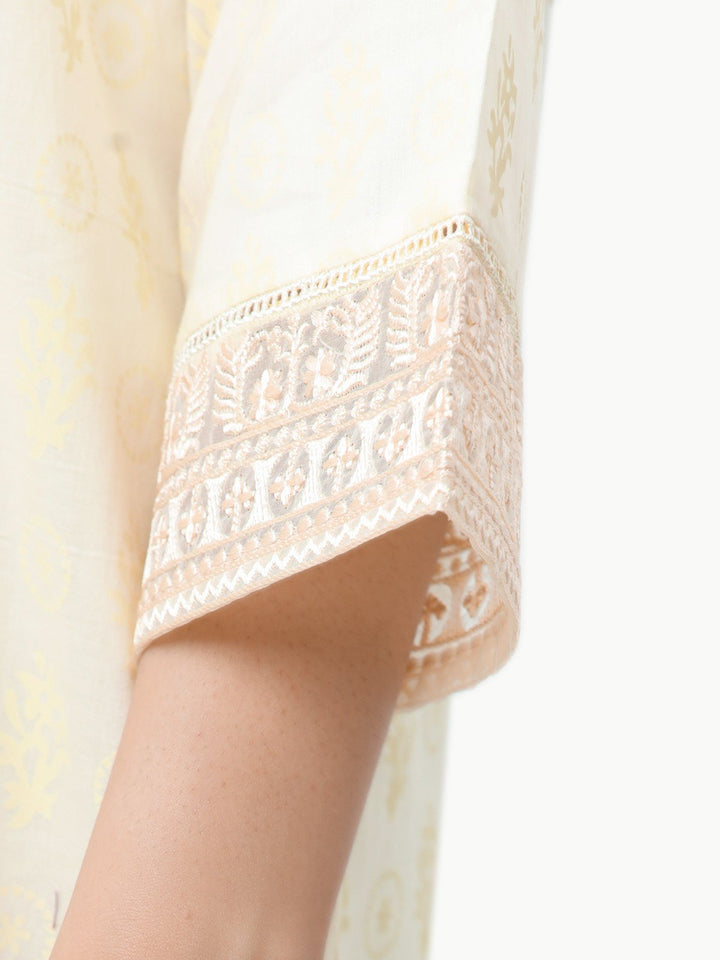 Pret 1Pc Embroidered Cambric Shirt - EWTKE22-68252