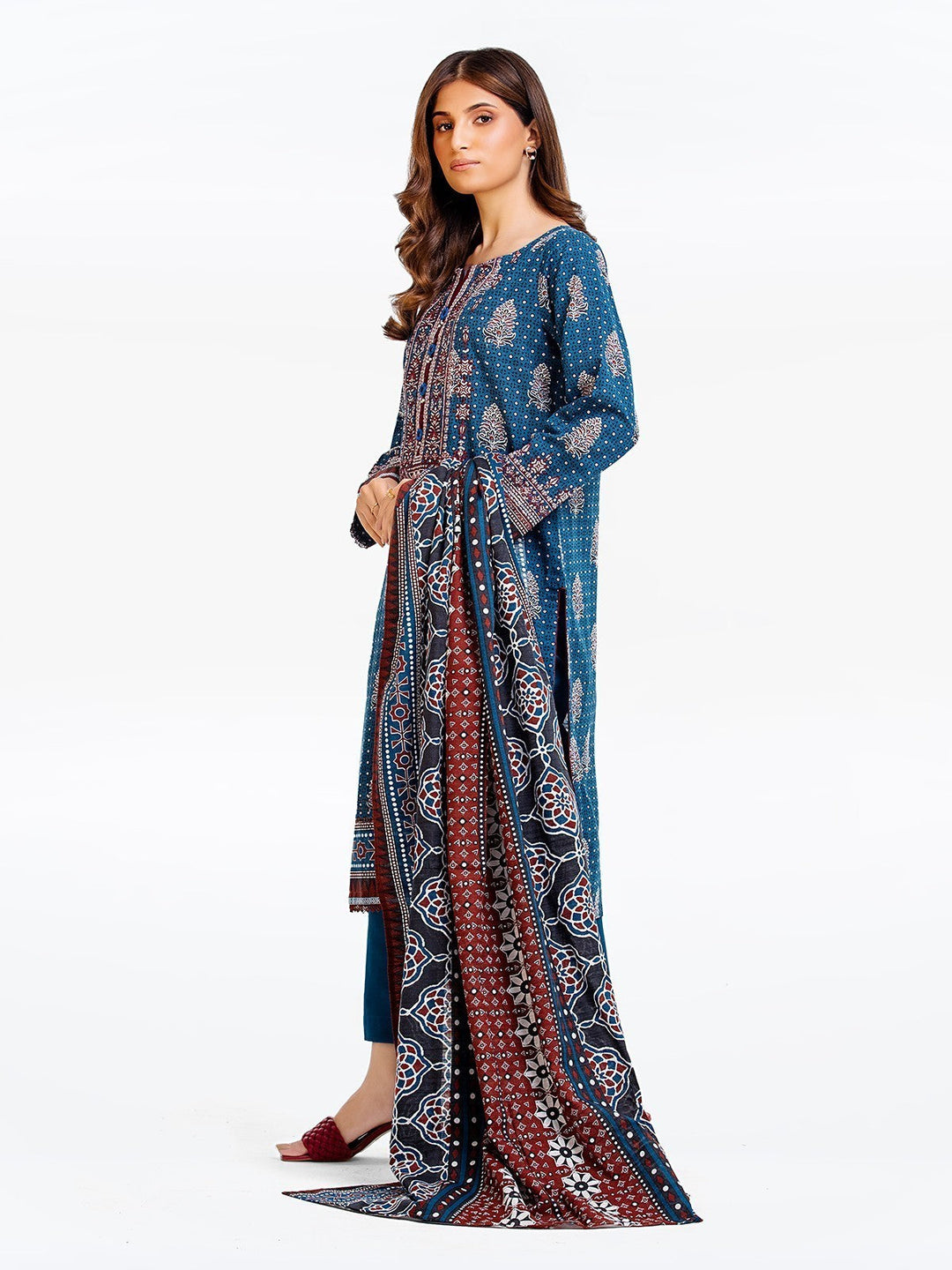 Pret 3Pc Embroidered Khaddar Suit - EWTKE23-68650-3P