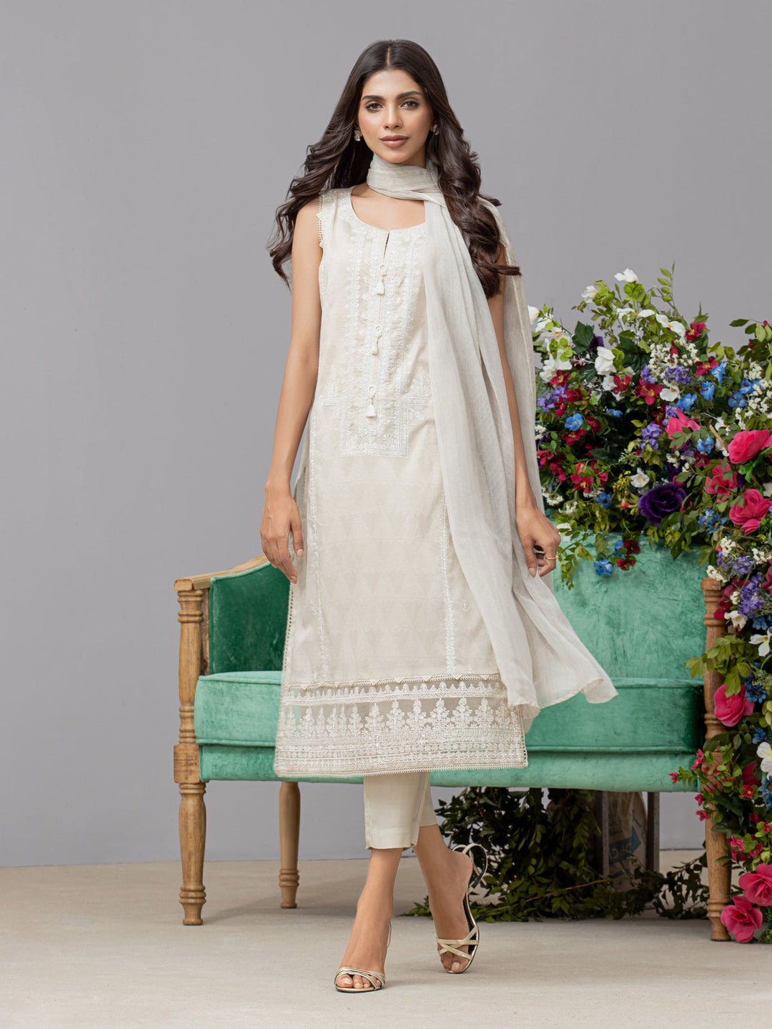 EWU22V1-26500 Unstitched Cream Embroidered Lawn 3 Piece