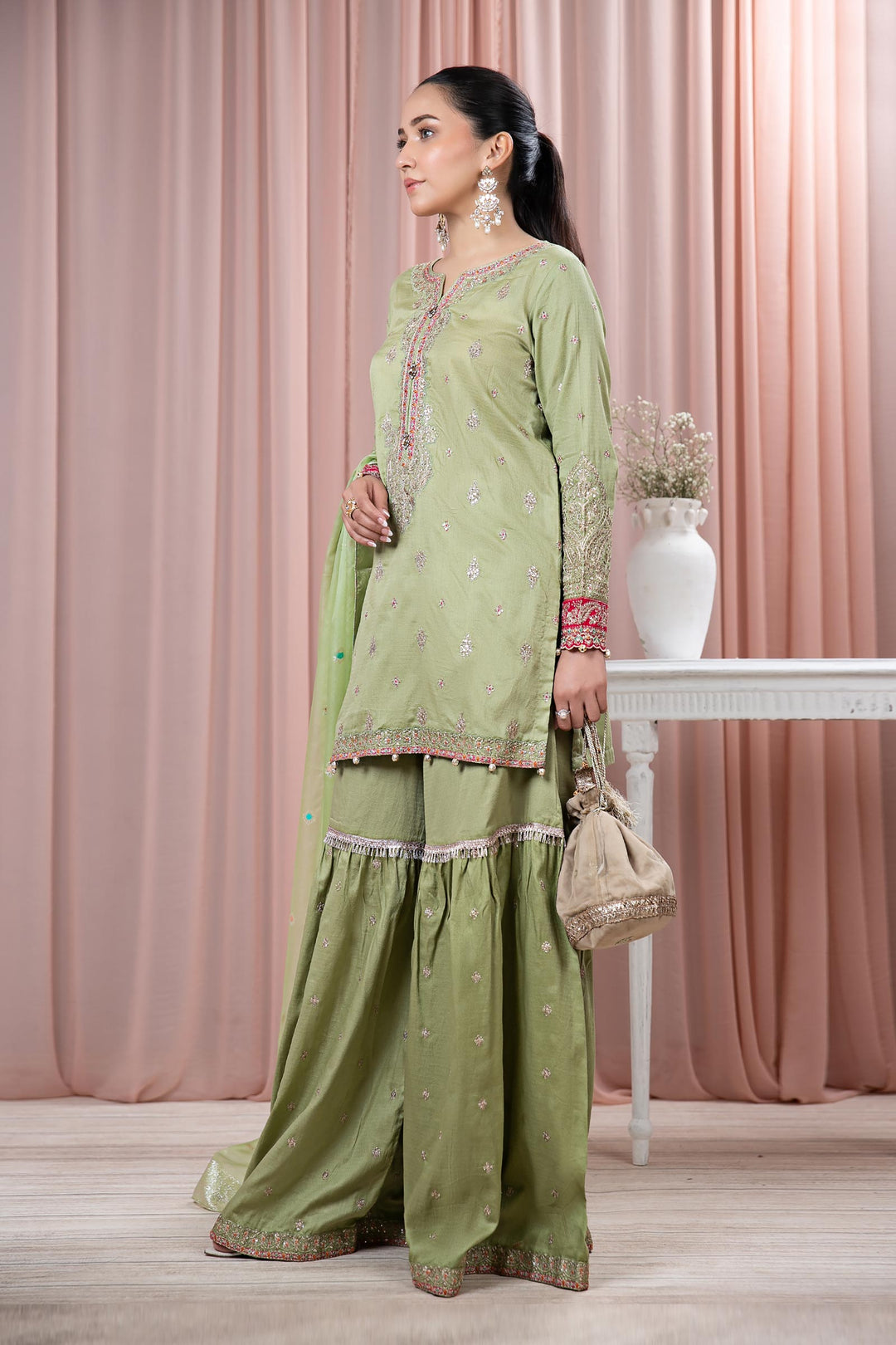 3 PIECE EMBROIDERED LAWN SUIT | DW-EF24-23