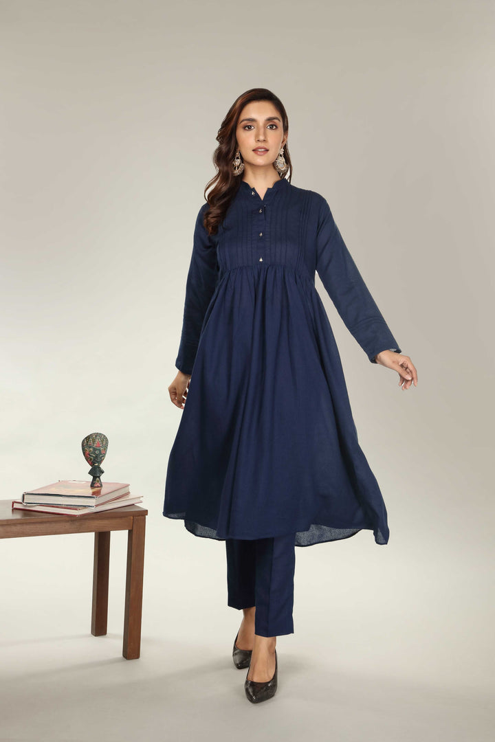 PLEATED BLUE I (BB8498)