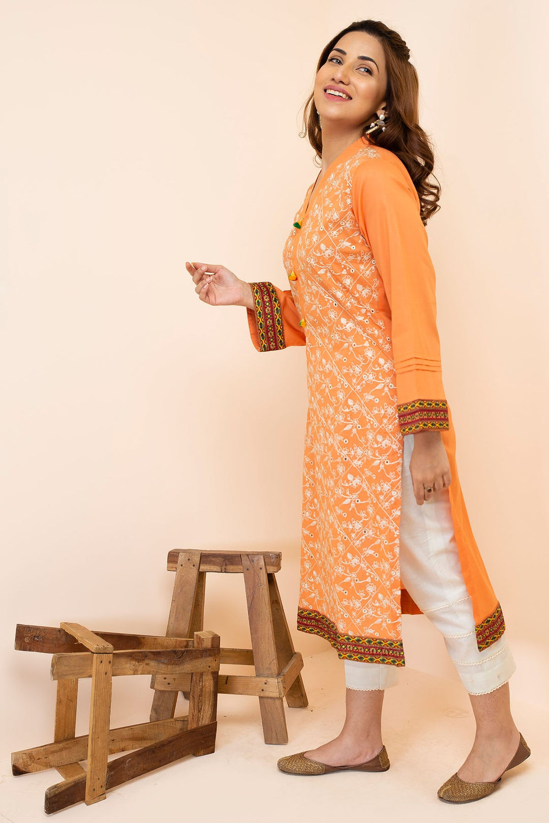 2490-RUSTY-SIDES EMBROIDERED LAWN STITCHED