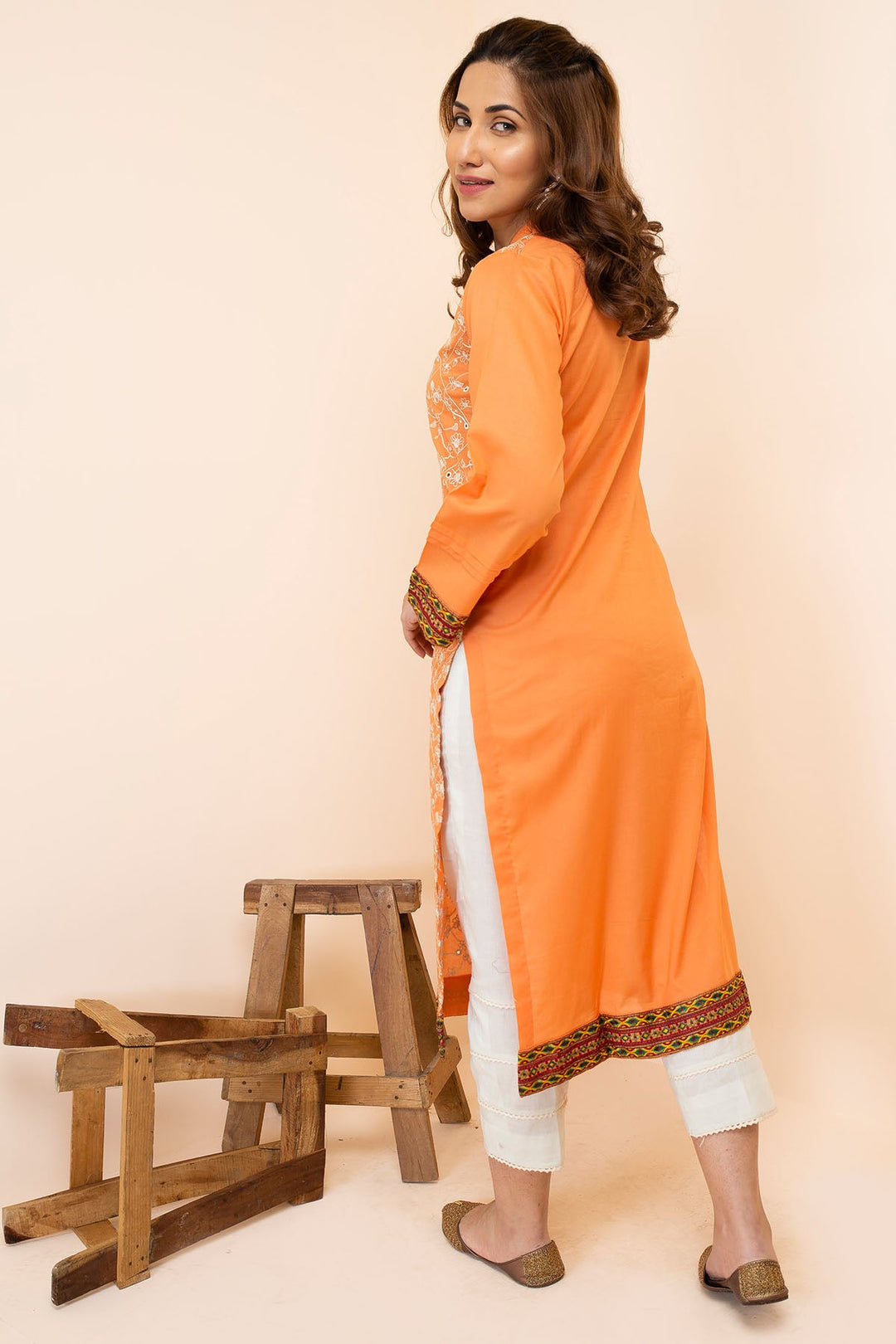 2490-RUSTY-SIDES EMBROIDERED LAWN STITCHED