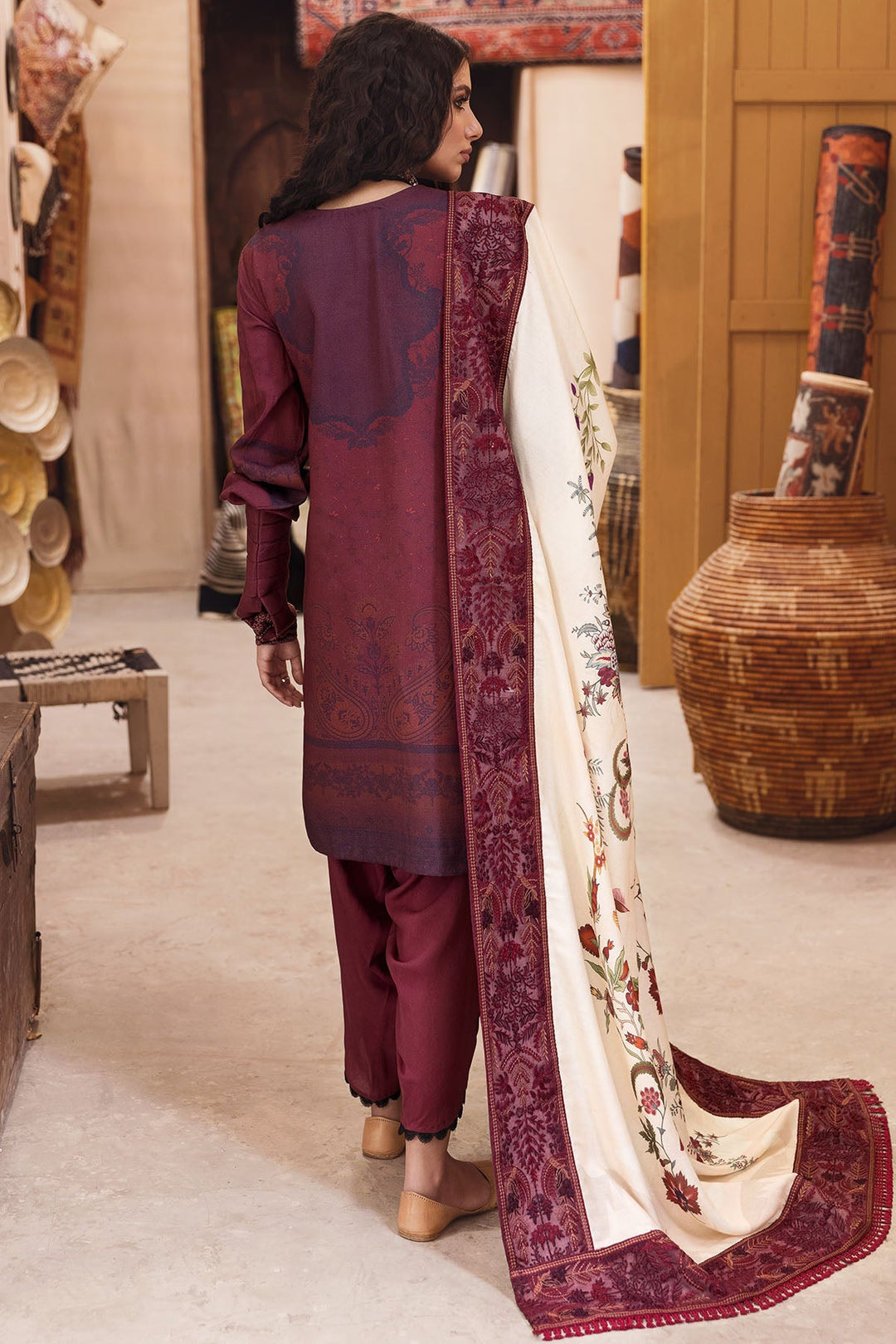 3733-FERAY EMBROIDERED LAWN STITCHED