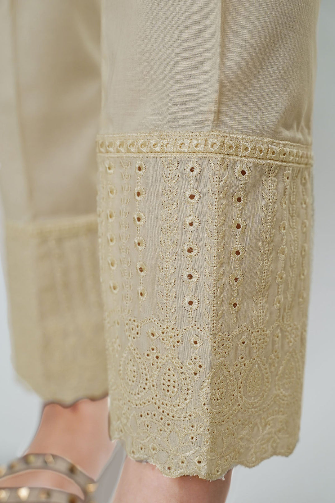 3676-SKIN EMBROIDERED COTTON TROUSER STITCHED