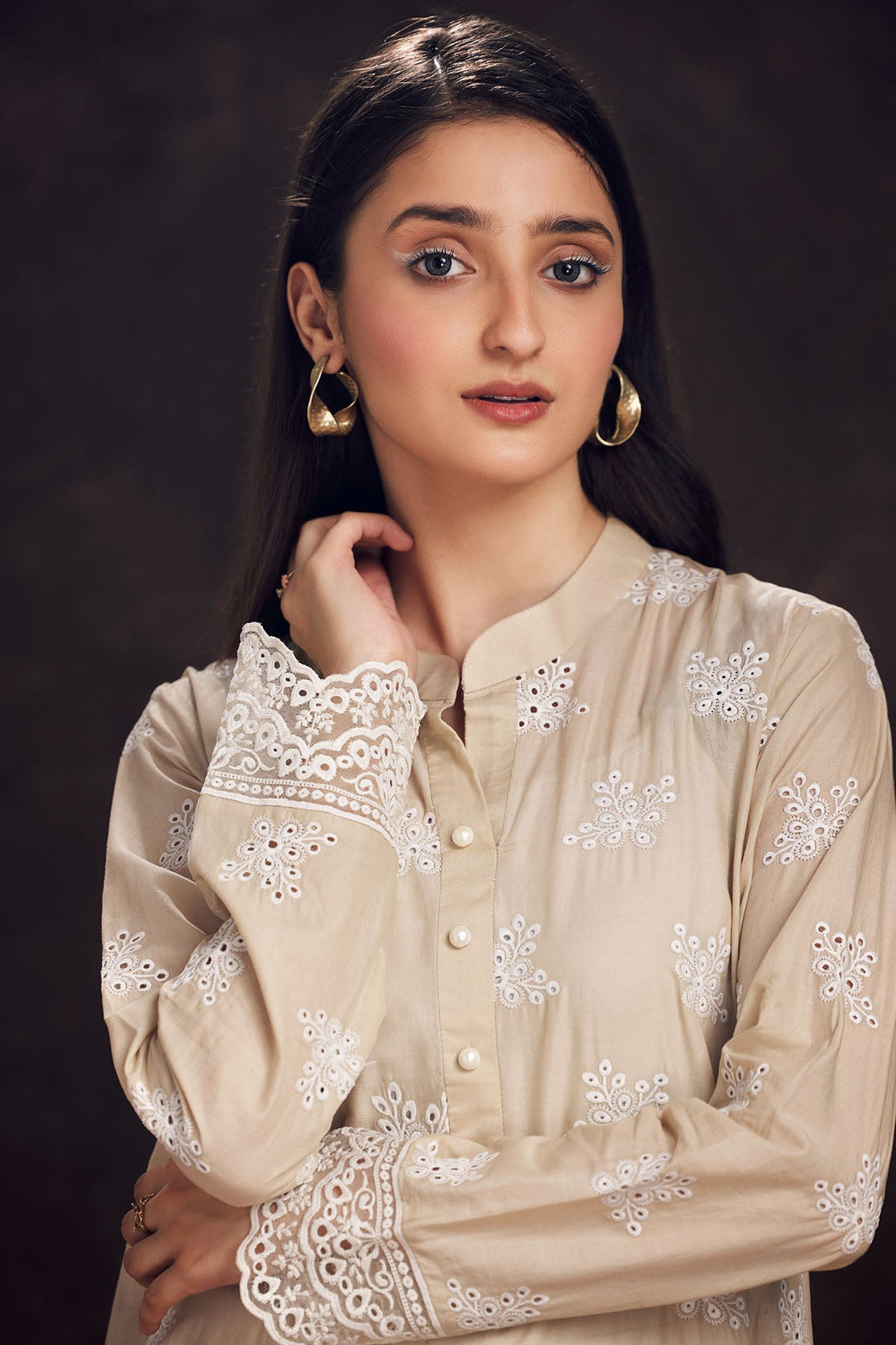 3999-IMPERIAL EMBROIDERED LAWN STITCHED