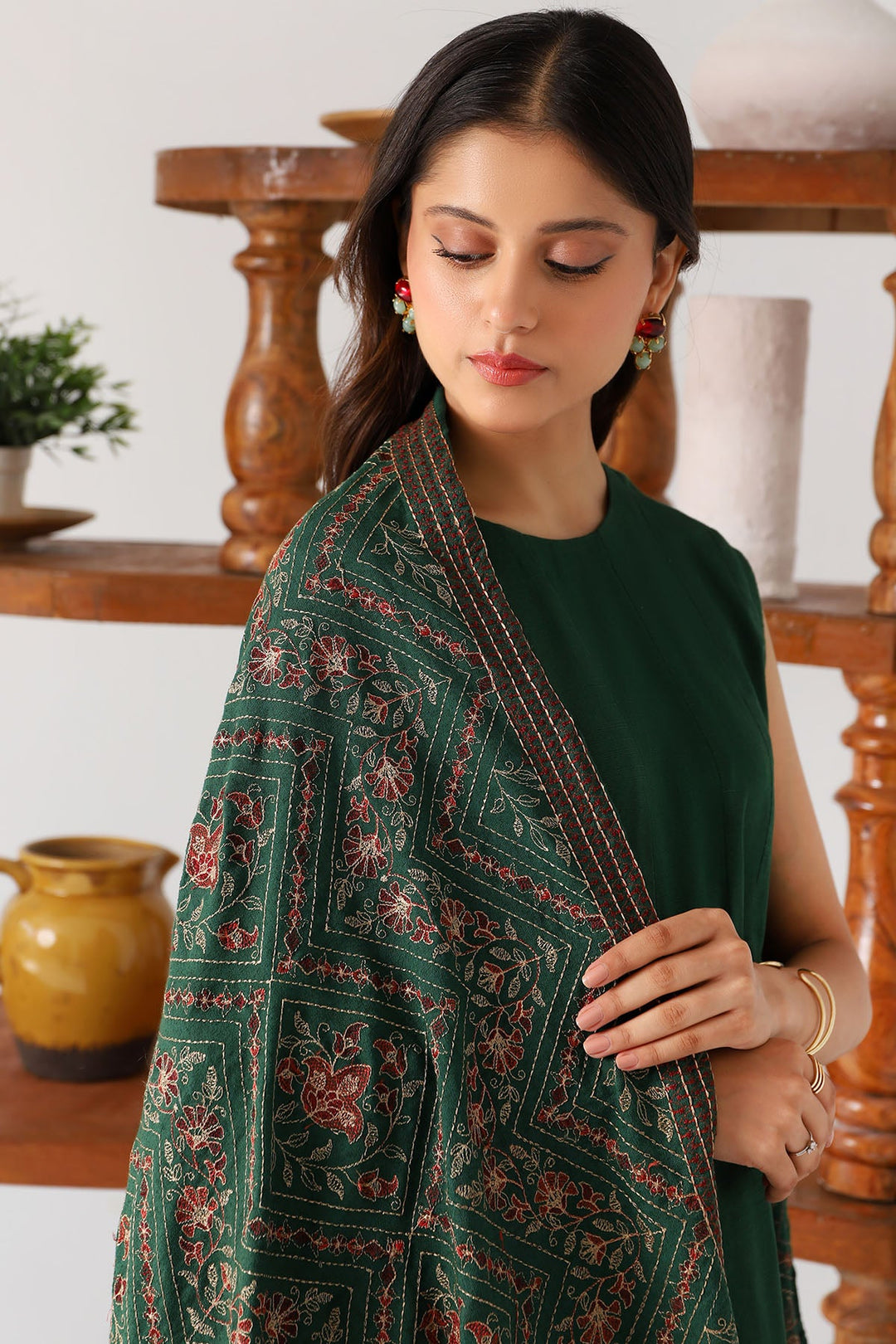 4200-SADAF EMBROIDERED KARANDI SHAWL