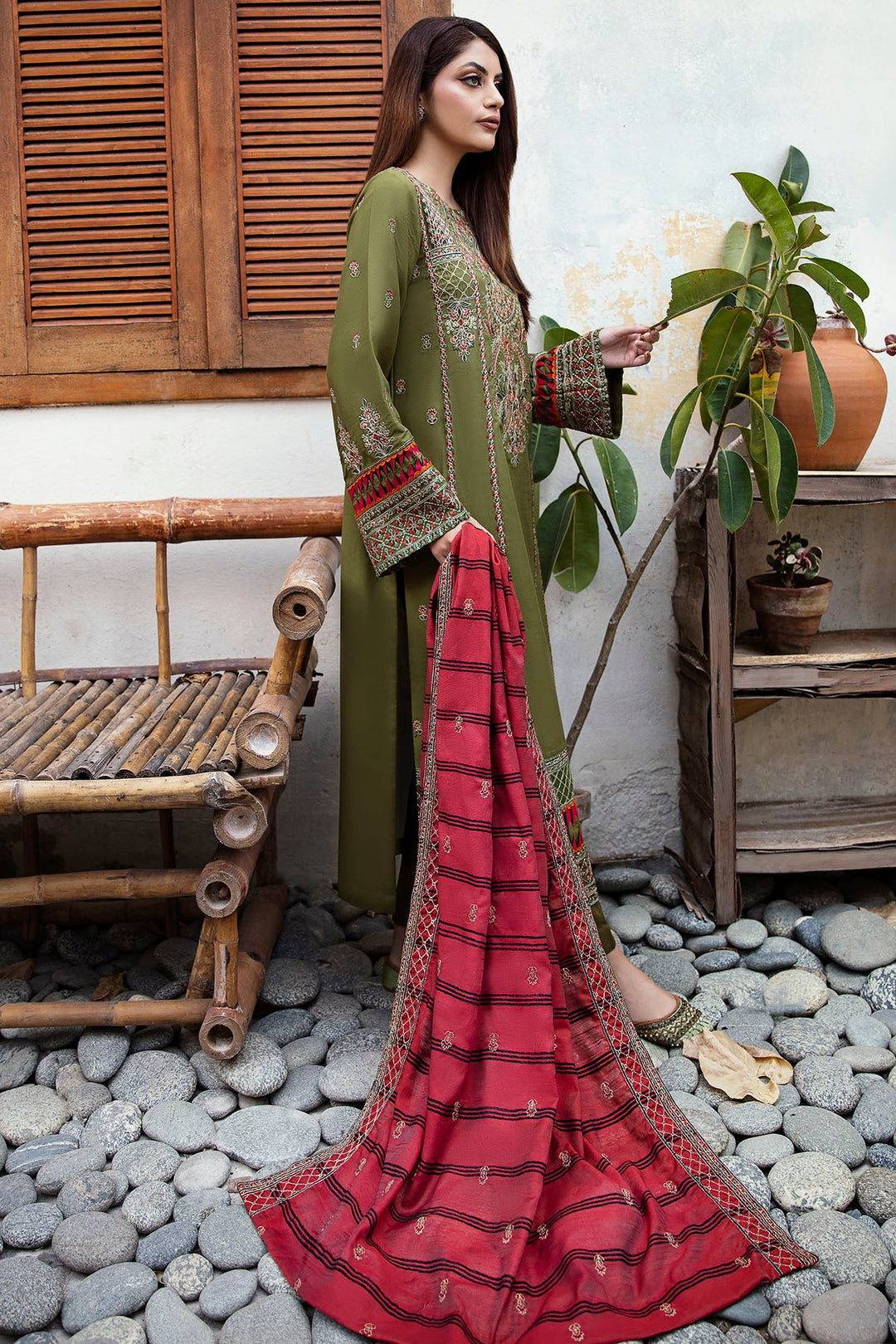 4270-NURAY EMBROIDERED LINEN STITCHED