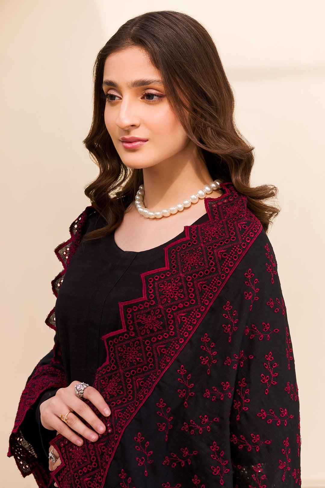 4508-LYLA EMBROIDERED KHADDAR SHAWL