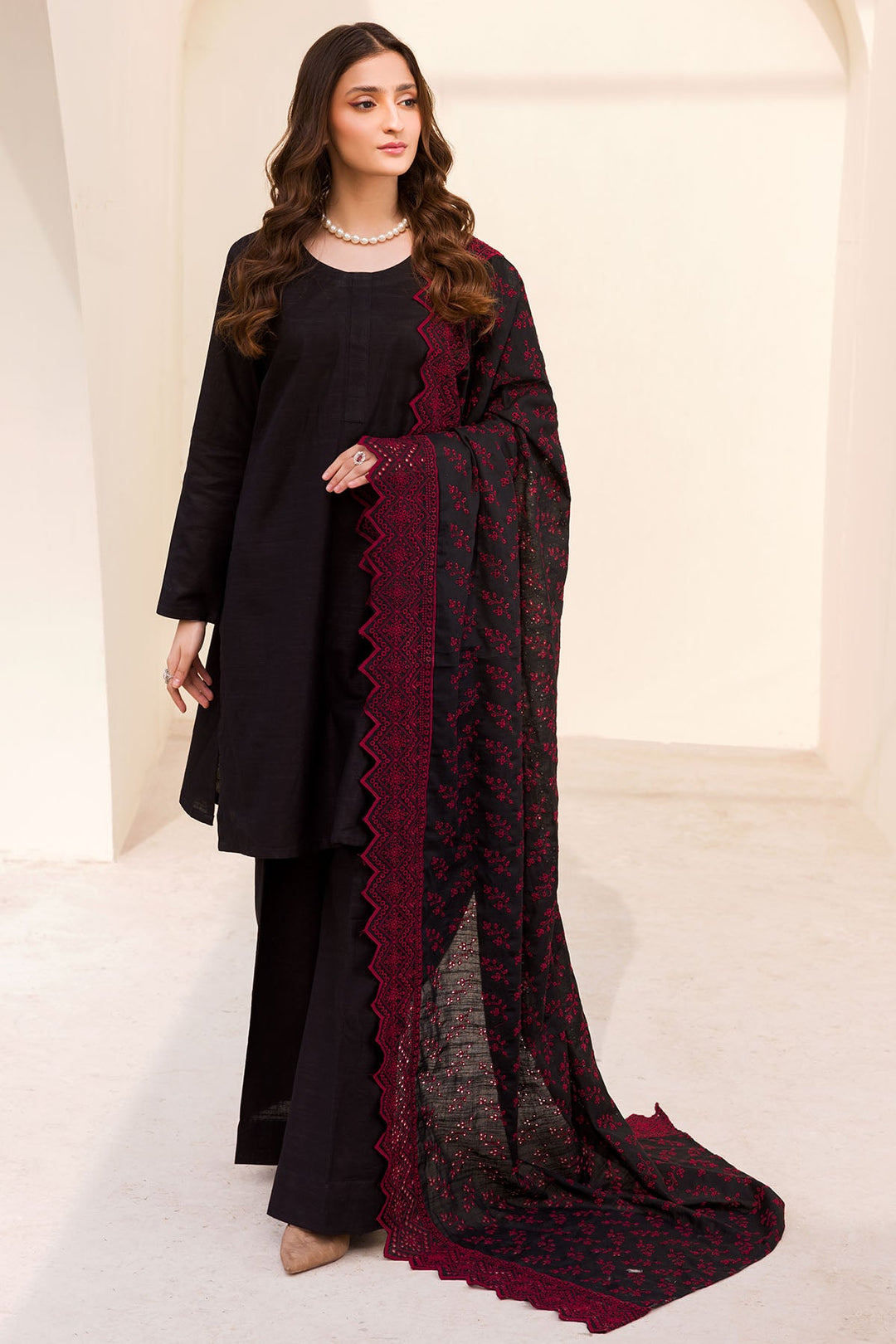 4508-LYLA EMBROIDERED KHADDAR SHAWL