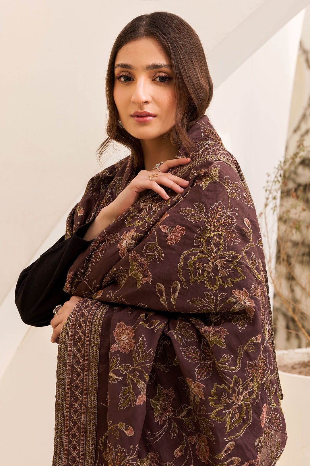 4513-LIHA EMBROIDERED KHADDAR SHAWL