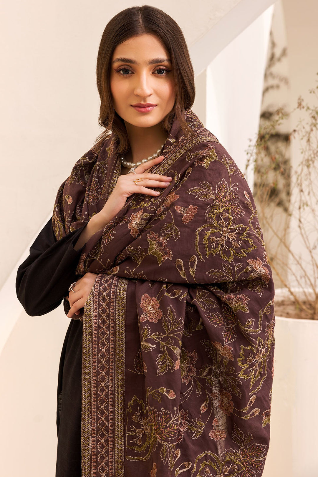 4513-LIHA EMBROIDERED KHADDAR SHAWL