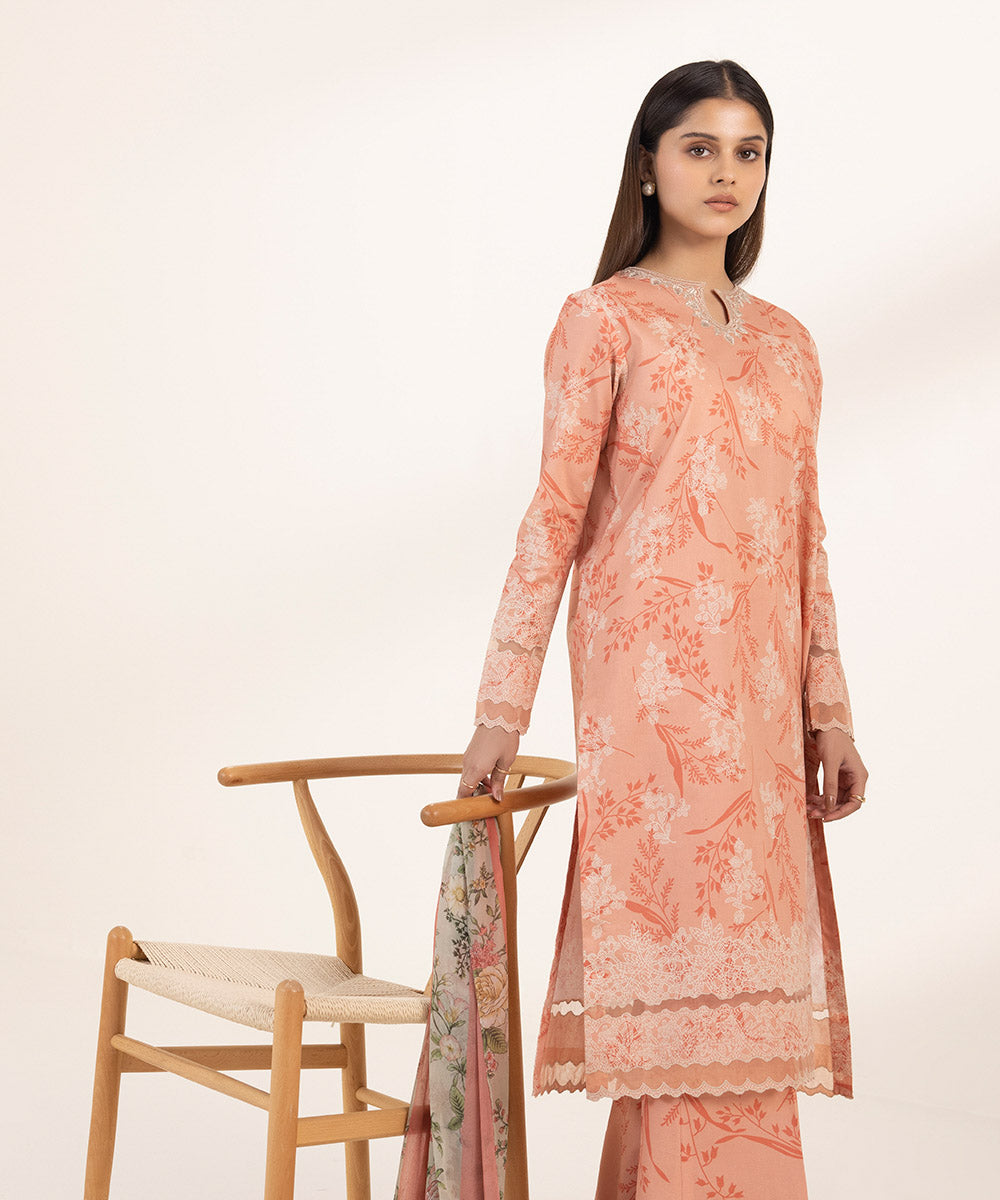 3 Piece - Embroidered Lawn Suit