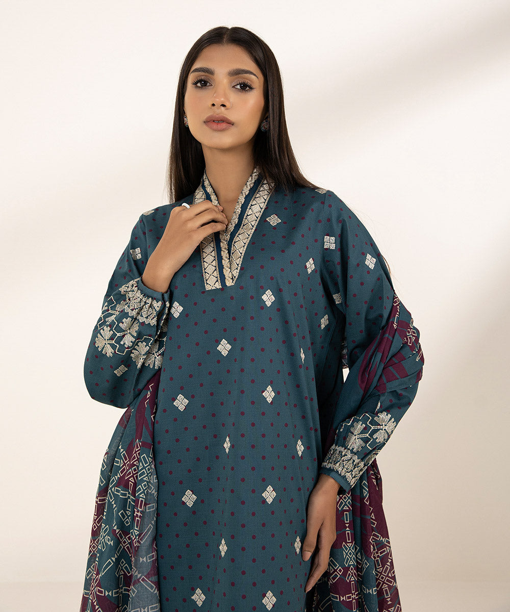 3 Piece - Embroidered Lawn Suit