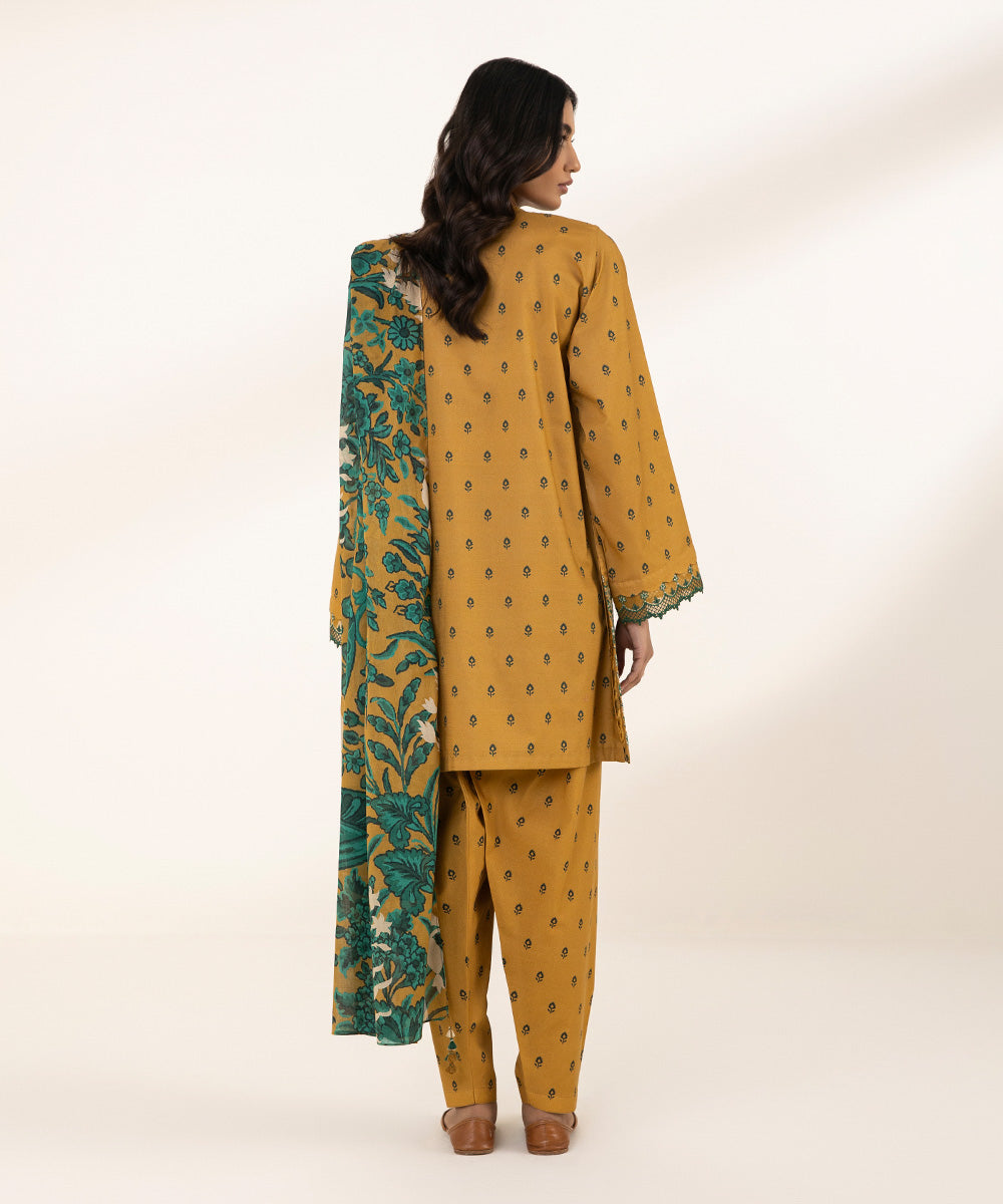 3 Piece - Embroidered Lawn Suit