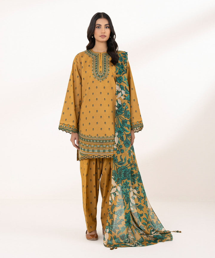 3 Piece - Embroidered Lawn Suit