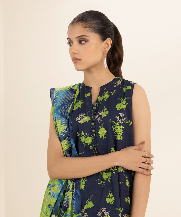 3 Piece - Embroidered Lawn Suit