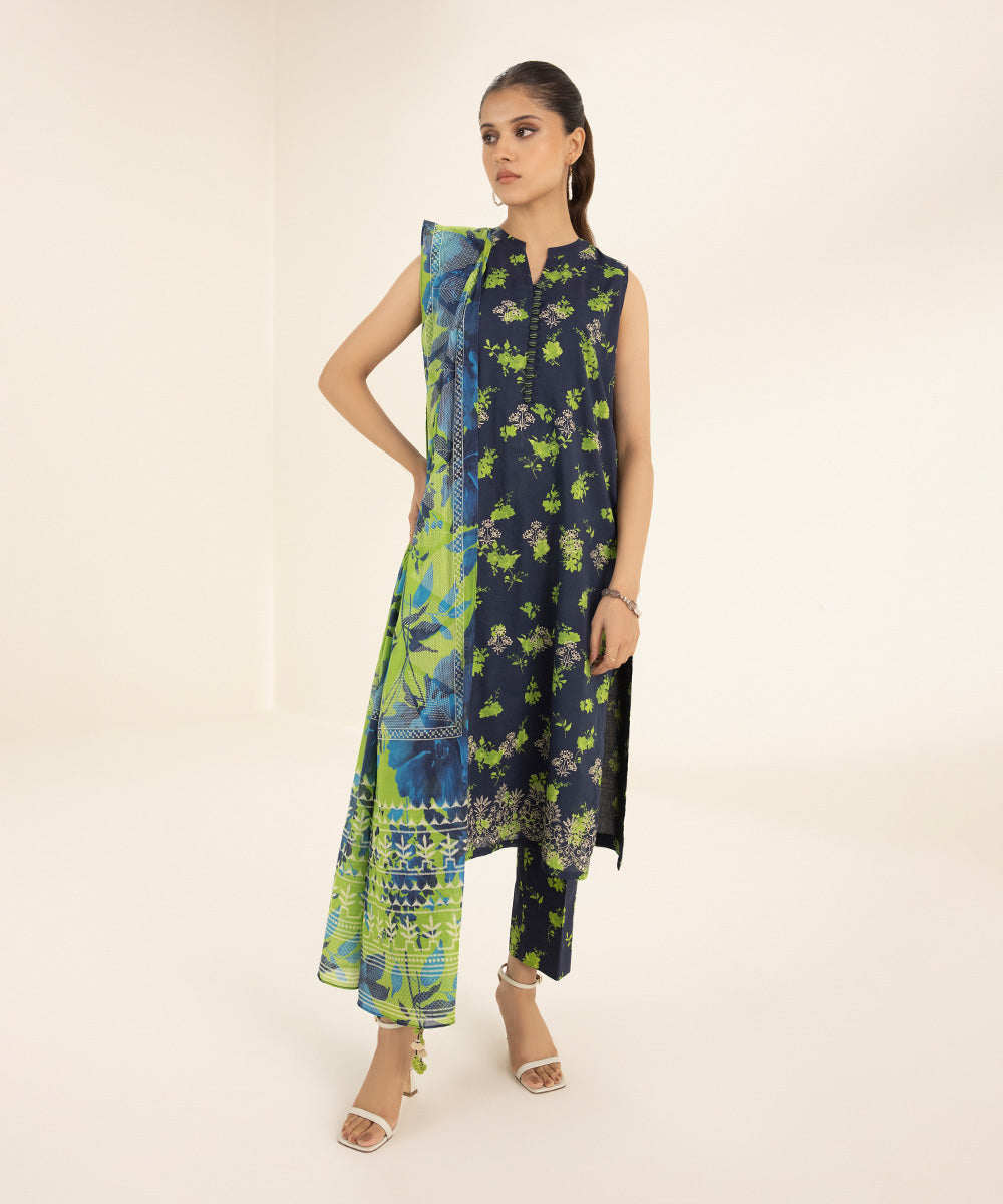 3 Piece - Embroidered Lawn Suit