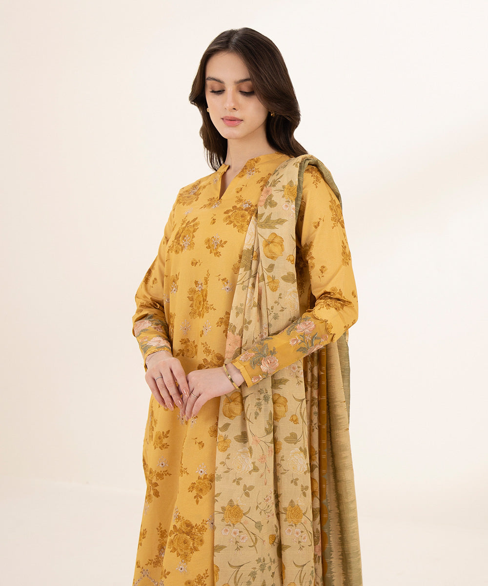 3 Piece - Embroidered Zari Lawn Suit