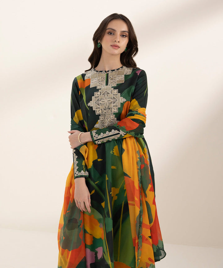 3 Piece - Embroidered Lawn Suit