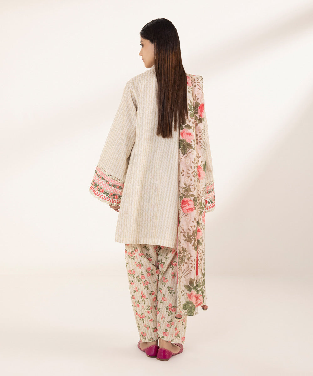 3 Piece - Embroidered Lawn Suit