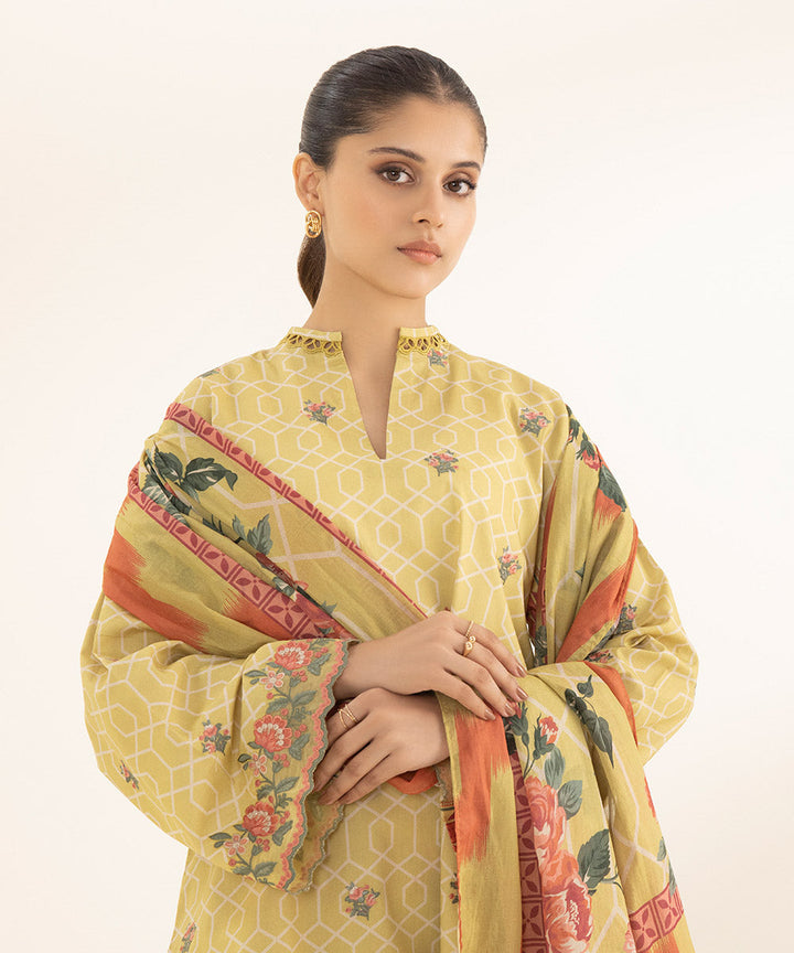 3 Piece - Embroidered Lawn Suit