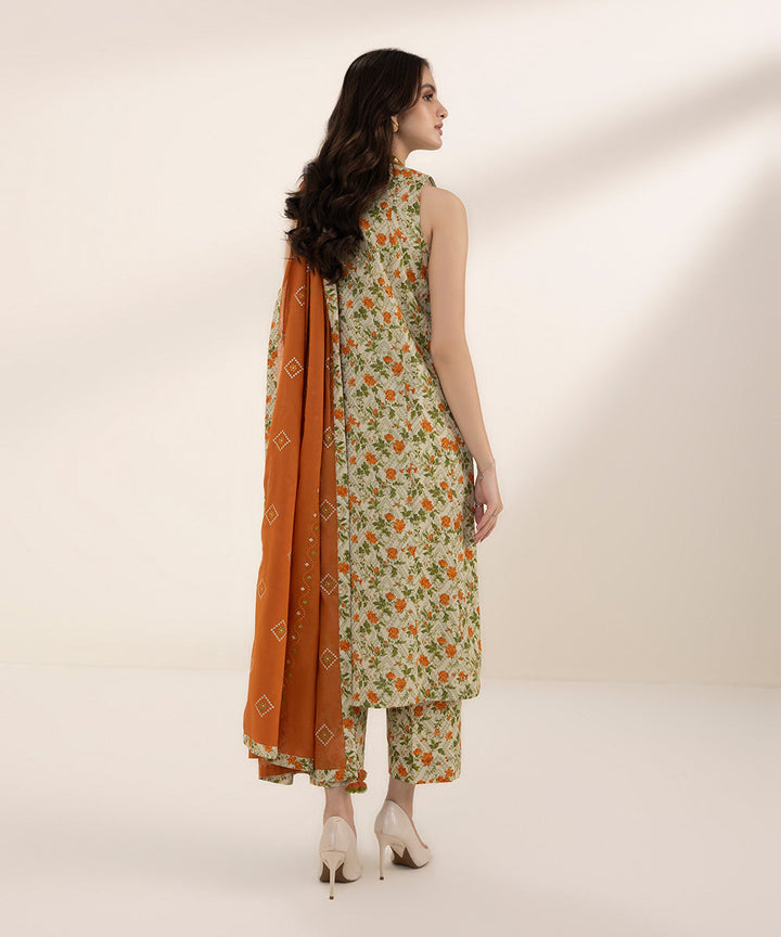 3 Piece - Embroidered Lawn Suit