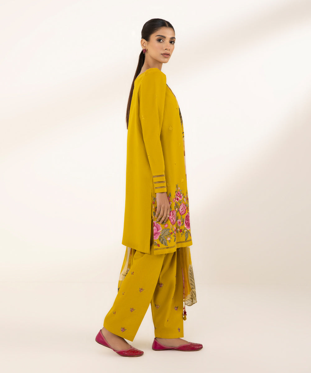 3 Piece - Embroidered Lawn Suit