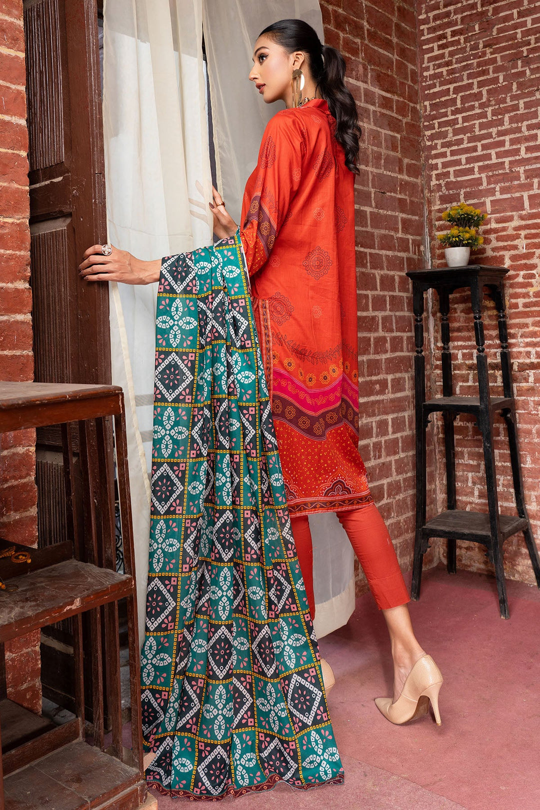 0235-PRINT-A DIGITAL PRINTED LAWN STITCHED